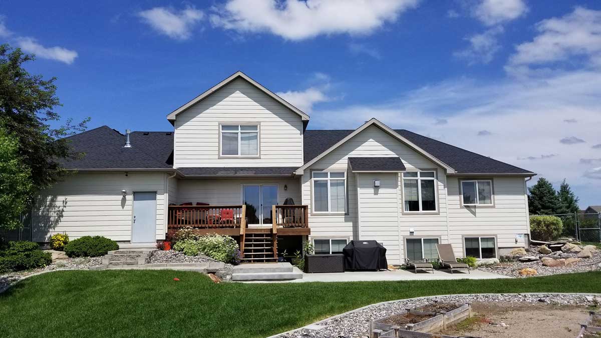 Diamond Kote® - Home Transformations - Trimmed In Style - Before Diamond Kote® - Home Transformations - Trimmed In Style - Before